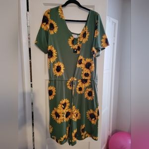 Lularoe XL Sunflower Xanthe Romper
